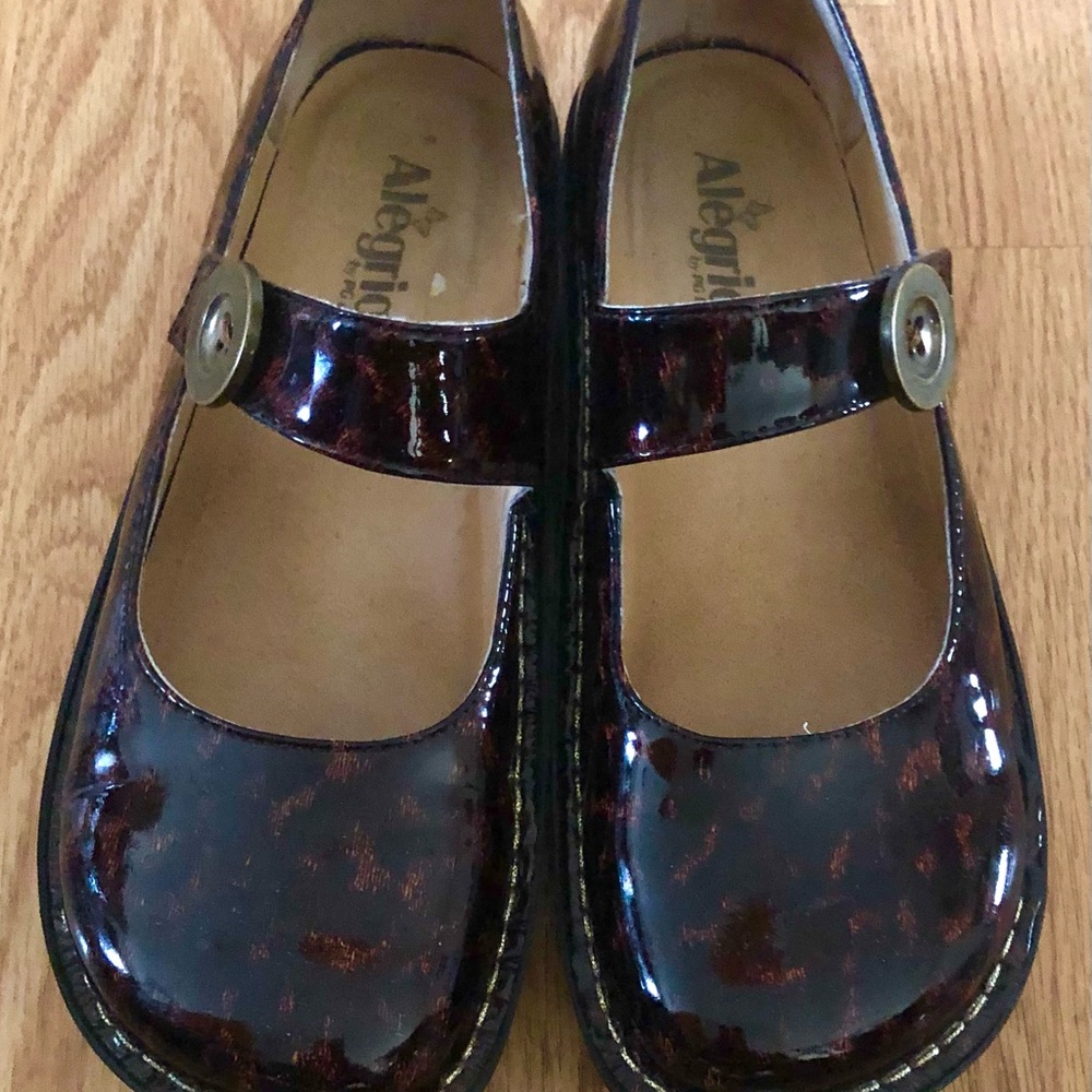 Alegria by PG lite patent leather women’s shoes size 41